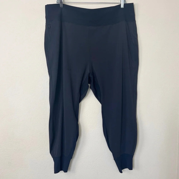 Athleta Venice Black Jogger Pants - Picture 3 of 13